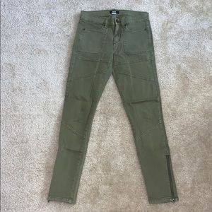 Green Skinny Jeans With Bottom Zipper